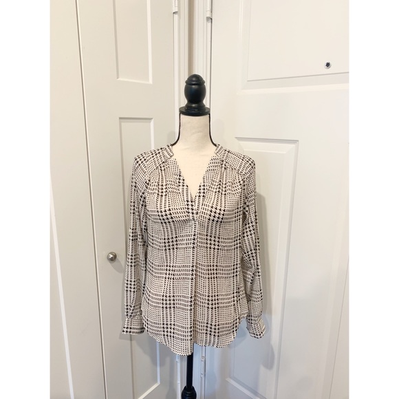 41 Hawthorn Tops - ❄️$7 SHIRT SALE❄️ Hawthorn Long Sleeve Blouse